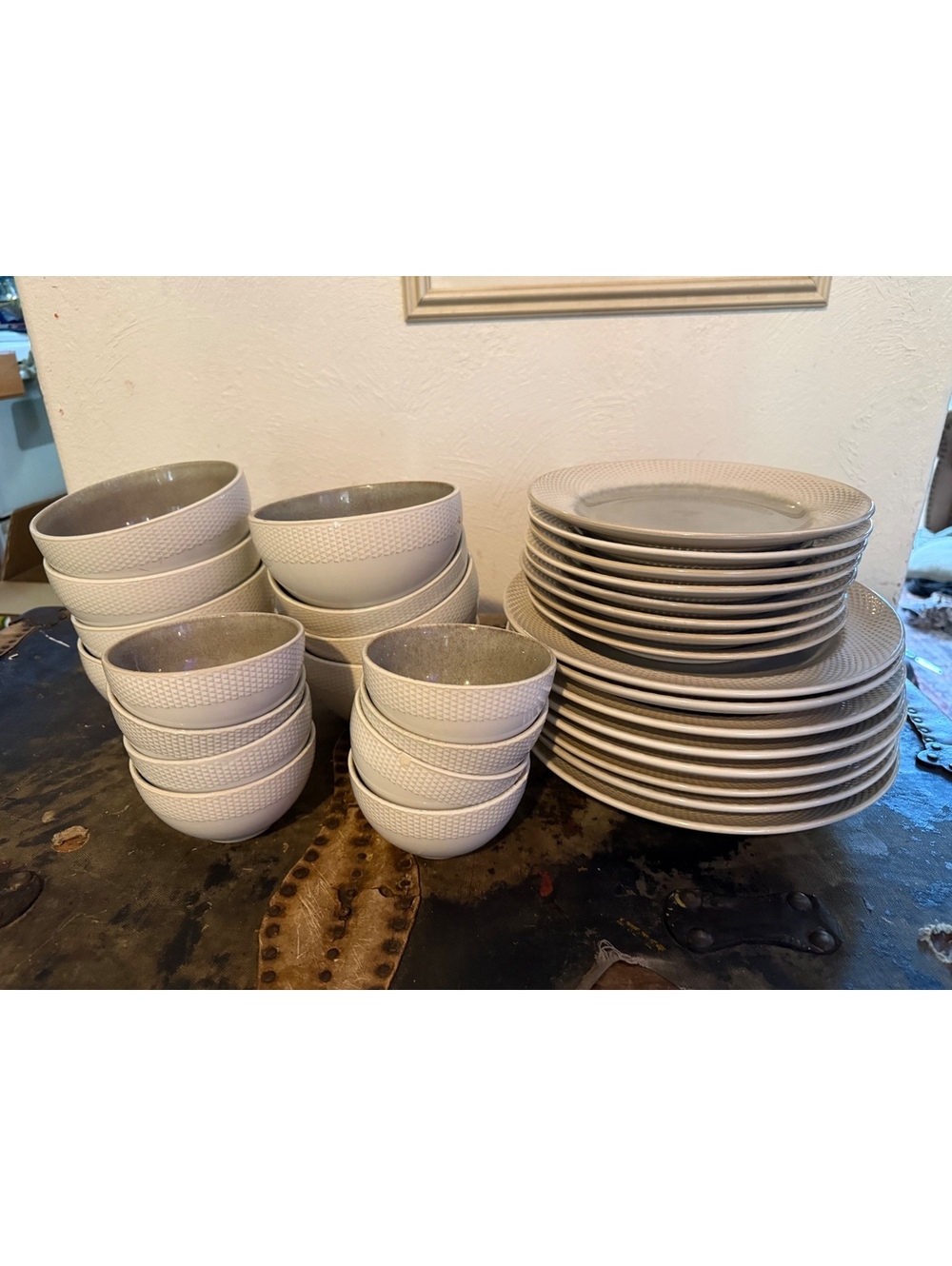 Laurie Gates 32 piece Textured Cream Ceramic Dinnerware Set